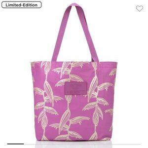 ALOHA Collection Reversible Tote Heliconia Glow on Orchid